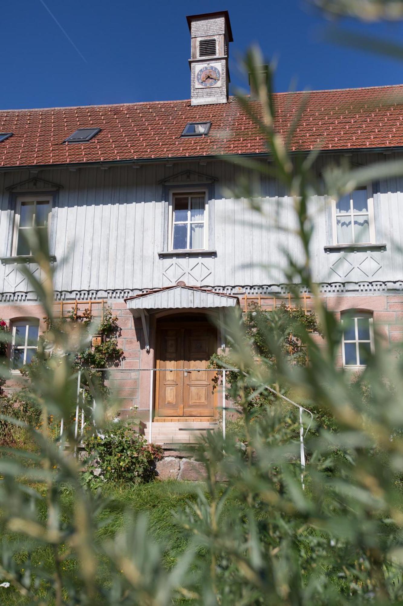 Das Schulhaus Enzklösterle Kültér fotó